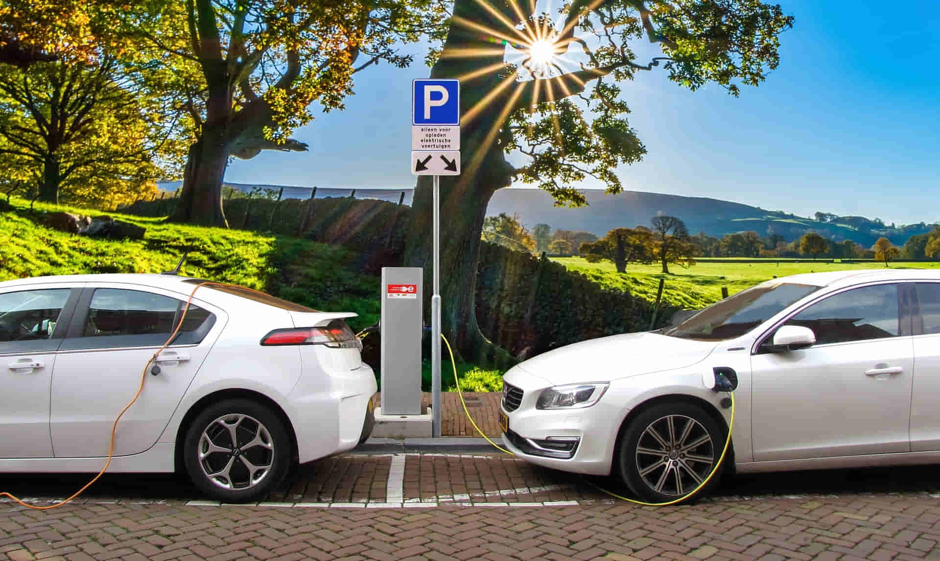 Herausforderungen und Zukunftsaussichten der Elektrofahrzeuge